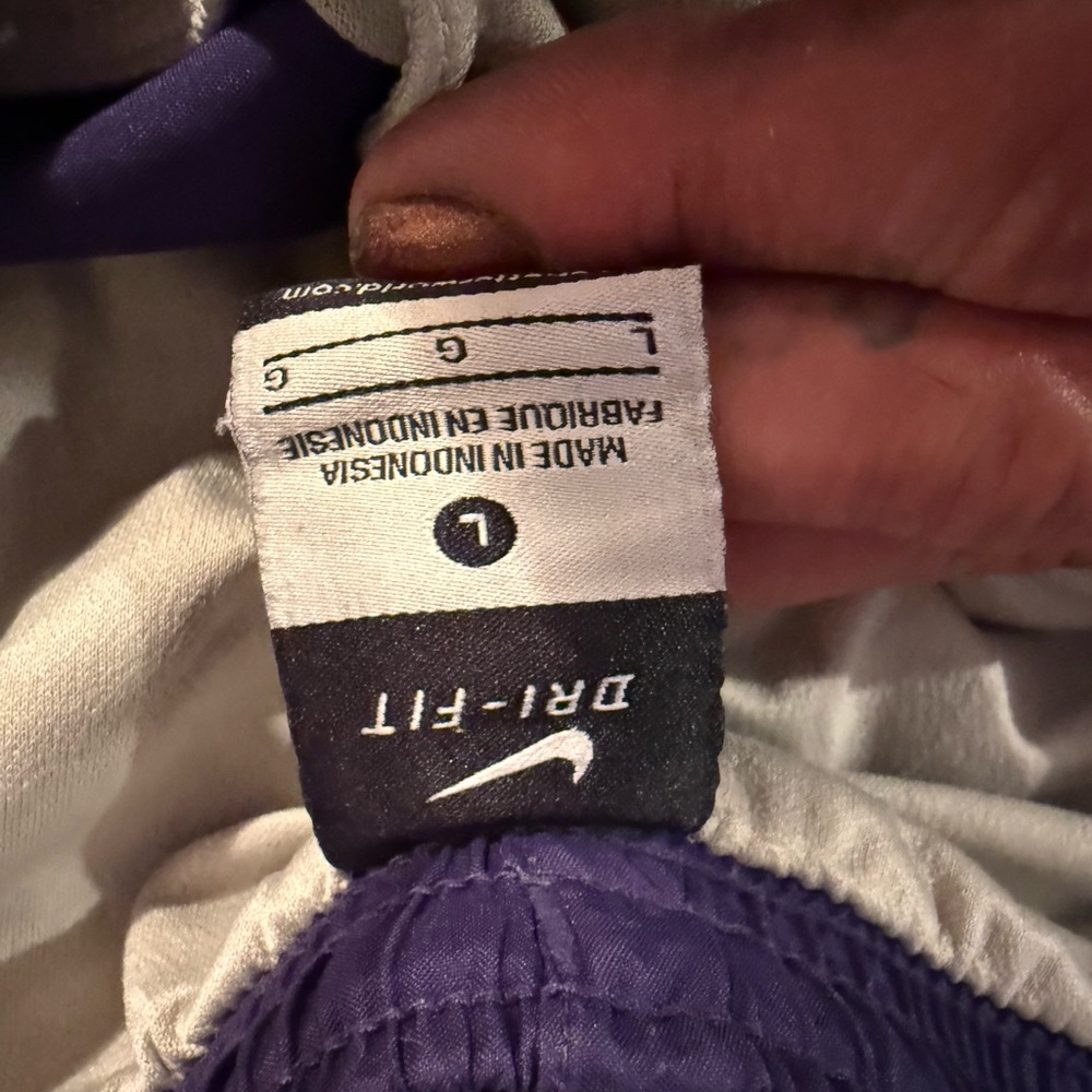 Nike Dri-FIT Purple and White Shorts - Picture 3 of 3